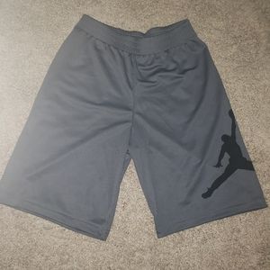 Basketball shorts